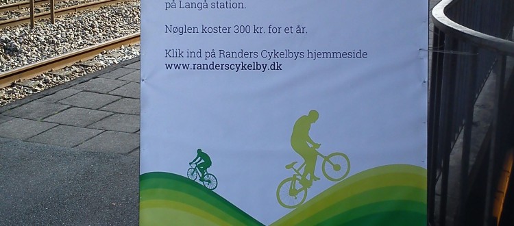 Cykelparkering Langå station plakat 22.9.2017